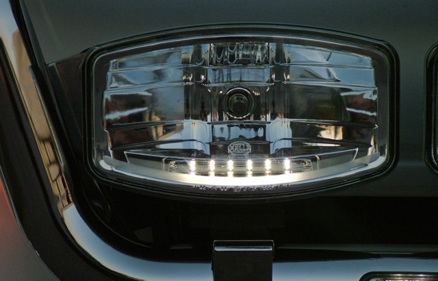 Proiector dreptunghiular sticla clara + led, HELLA - imagine 3